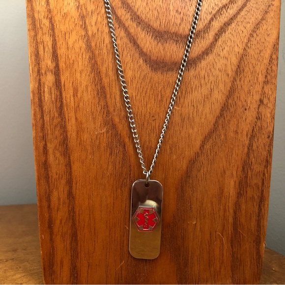 Medical Alert Necklace - Picture 5 of 6